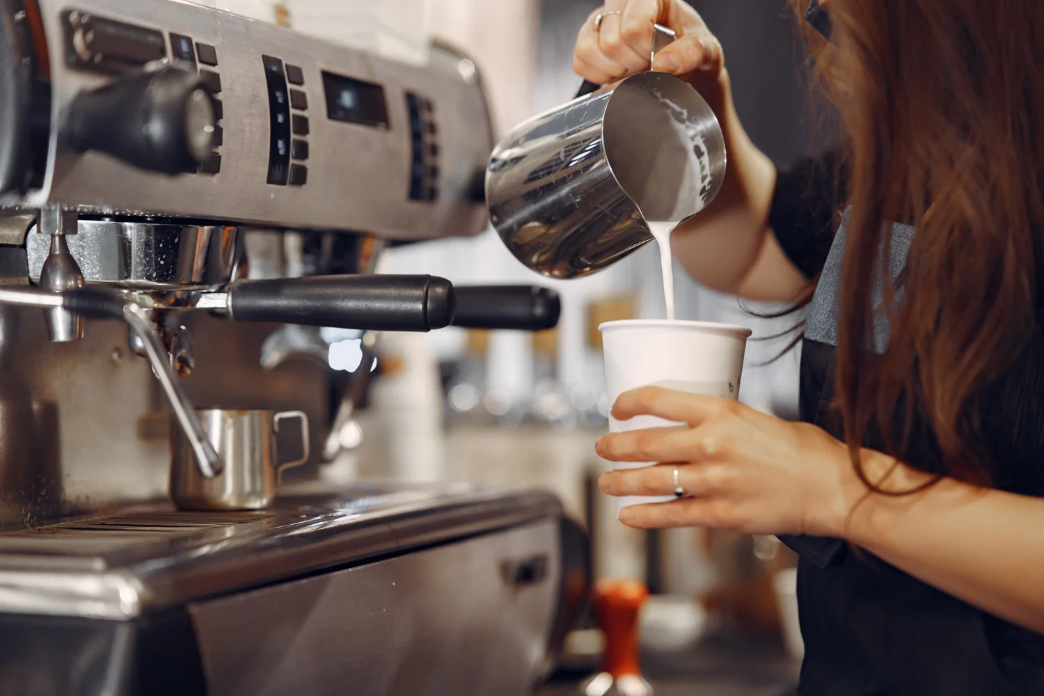 SERVICIOS DE BAR Y CAFETERÍA